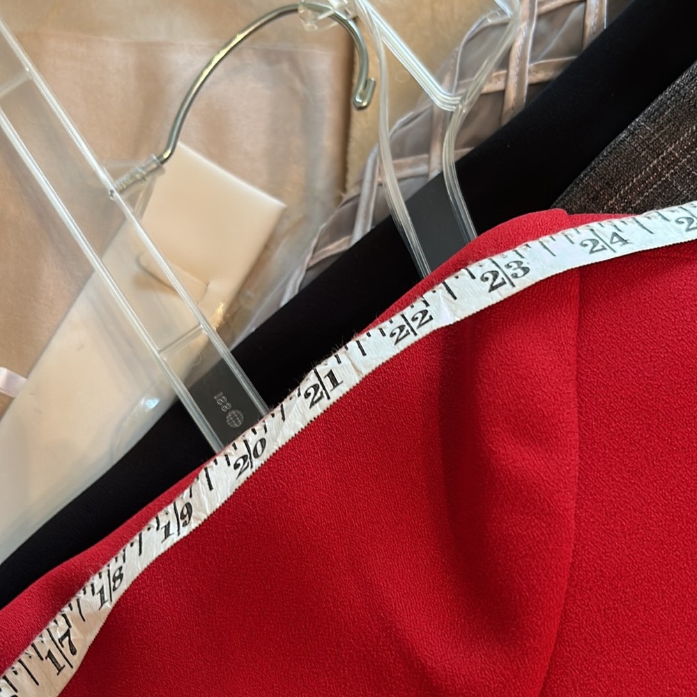 Suit - Picture 15 of 15